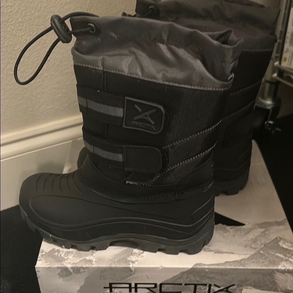 Arctix Black Winter Boots